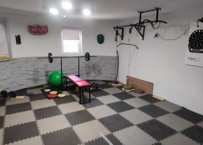 Korzeniowskiego 25 *