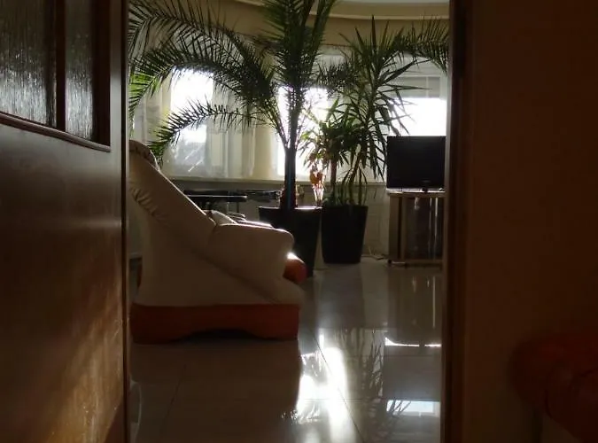 Korzeniowskiego 25 *