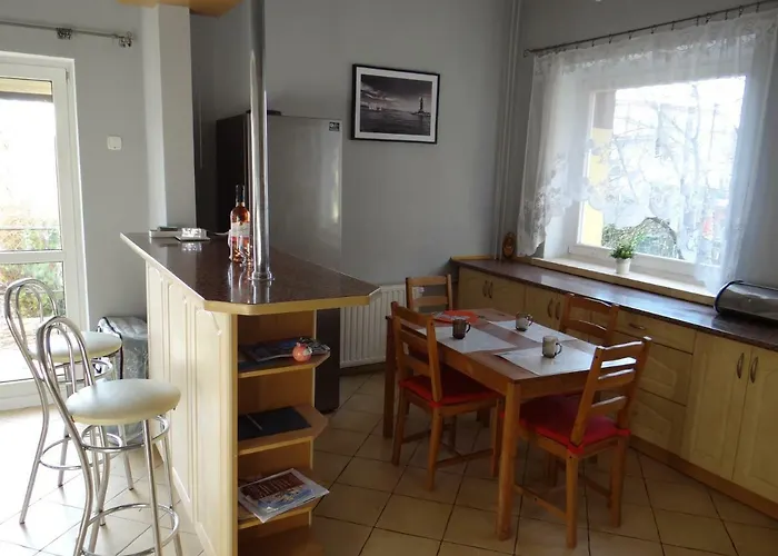 Korzeniowskiego 25 *