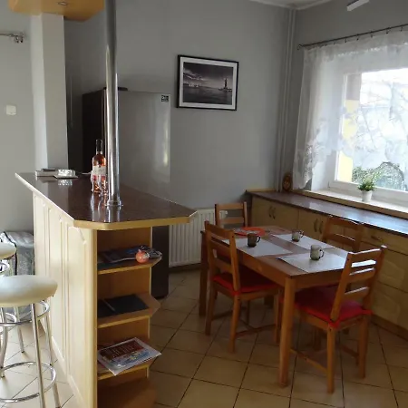 Korzeniowskiego 25 *